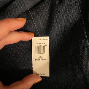 Size 22W old navy rockstar skinny jeans